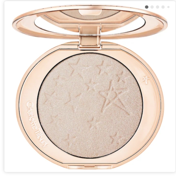 Charlotte Tilbury - Glow Glide Face Architect Highlighter Moonlit Glow 🌟 - Picture 4 of 6